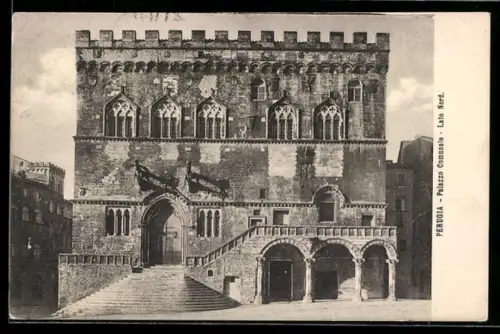 AK Perugia, Palazzo Comunale, Lato Nord