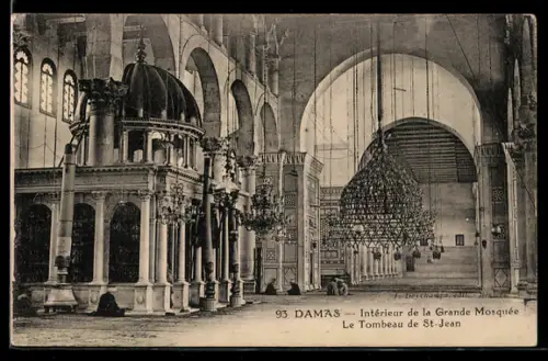AK Damas, Intérieur de la Grande Mosquée, Le Tombeau de St-Jean