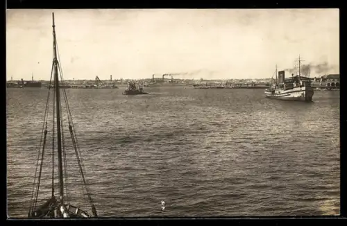 AK Montevideo, Hafenansicht mit Segelboot und Dampfschiff