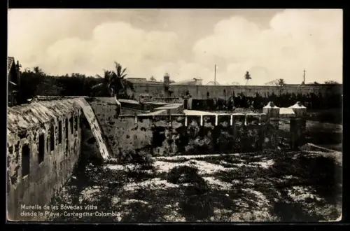AK Cartagena, Muralla de las Bóvedas vista desde la Playa