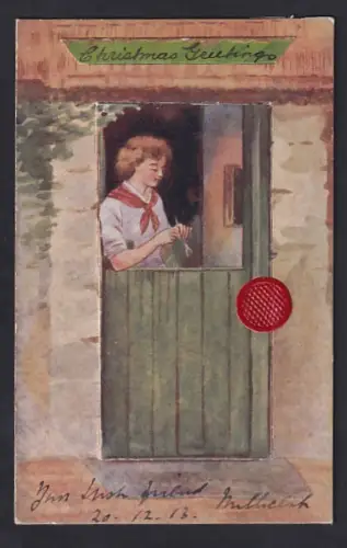 Mechanische-AK Dame in der Tür eines Hauses, getrockneter Klee