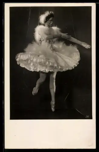 AK Salzburg, Marionettentheater, Dreifaltigkeitsgasse 15, Marionette beim Tanz