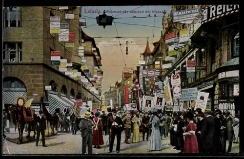 AK Leipzig, Reichsstrasse mit Besuchern während der Leipziger Messe
