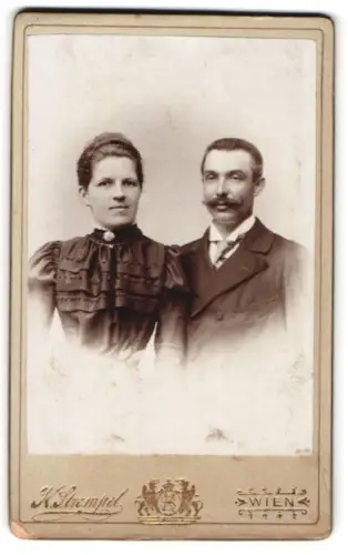 Fotografie Karl Strempel, Wien, Döbling, Pyrkergasse 18, Elegantes Paarporträt