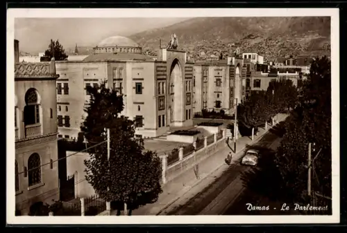 AK Damas, Le Parlement