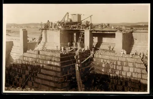 AK Assuan, Dam Construction