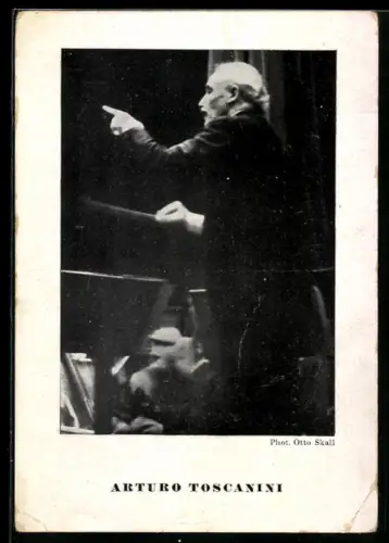 AK Arturo Toscanini dirigiert