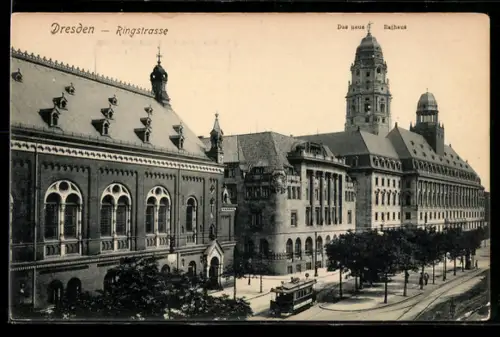 AK Dresden, Ringstrasse mit neuem Rathaus aus der Vogelschau, Strassenbahn