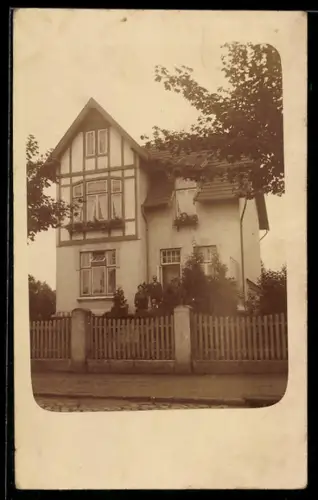 Foto-AK Ahrensburg / Holstein, Eigenheim Buermann 1920