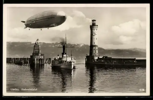 AK Lindau i.B., Hafeneinfahrt mit Luftschiff LZ 127 Graf Zeppelin