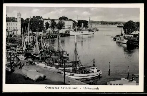 AK Swinemünde, Ortspartie am Hafen