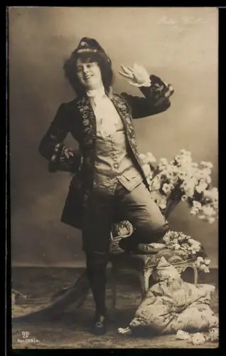 AK Opernsängerin Reta Walter als Mignon