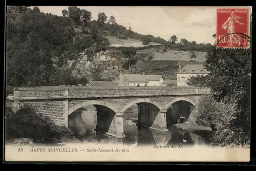 AK Saint-Léonard-des-Bois, Steinbrücke über die Sarthe