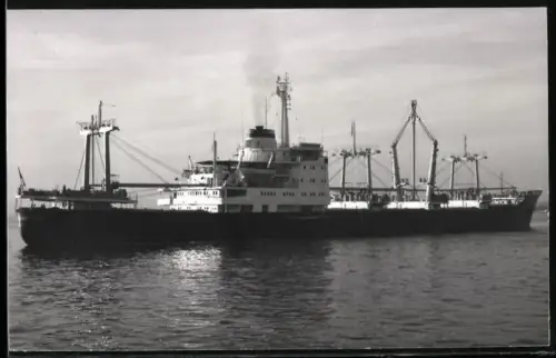 Fotografie Sowjetisches Frachtschiff Giuseppe di Vittorio aus Odessa in Heckansicht