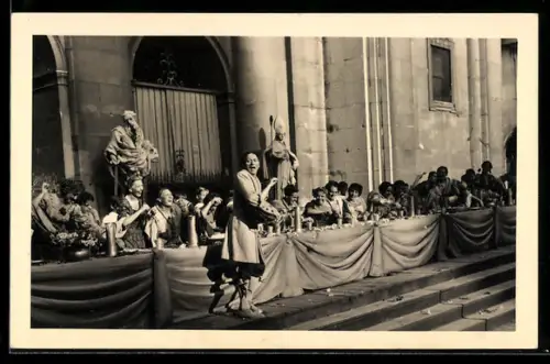 AK Salzburg, Szene aus dem Stück Jedermann