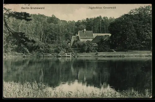 AK Berlin-Grunewald, Jagdschloss Grunewald, See, Wald