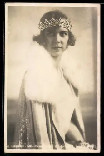 AK Maria José del Belgio, Portrait