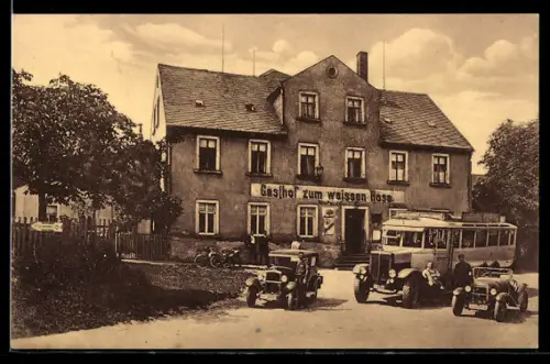 AK Claussnitz, Gasthof zum weissen Ross, Bus in Richtung Mittweida-Limbach, Auto, Cabriolet