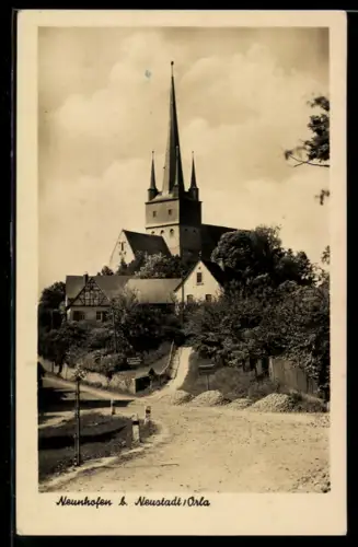 AK Neunhofen b. Neustadt, Blick zur Kirche