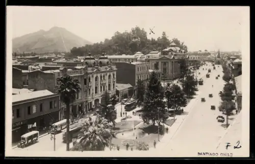 AK Santiago, Magistrale mit Prachtgebäuden u. Strassenbahnen aus der Vogelschau