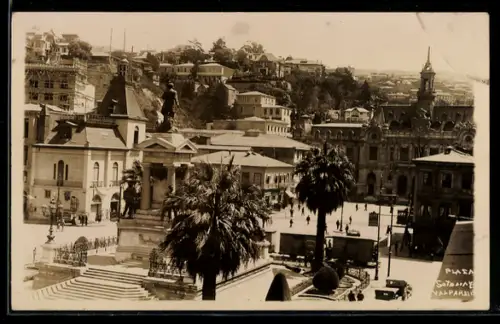 AK Valparaiso, Platz mit Denkmal