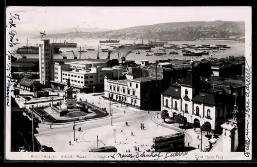 AK Valparaiso, Plaza Sotomayer y Monumento Praz, Blick auf den Hafen