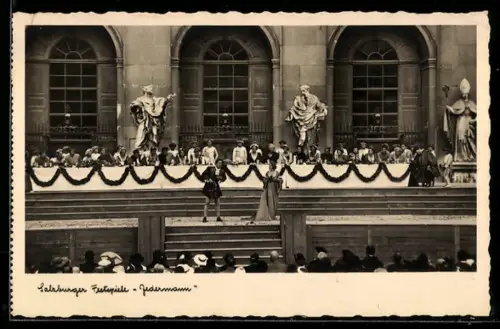 AK Salzburg, Festspiele Jedermann, Schauspieler auf der Bühne vor dem Dom