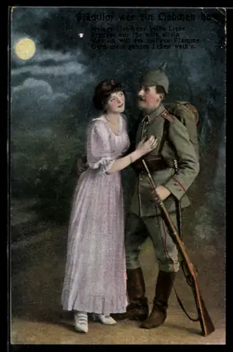 AK Glücklich wer ein Liebchen hat, Soldat und seine Geliebte umarmen sich, Soldatenliebe