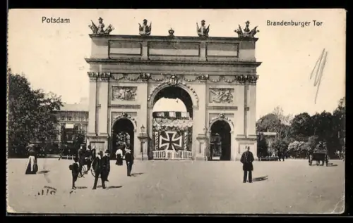 AK Potsdam, Brandenburger Tor, Nagelung Eisernes Kreuz