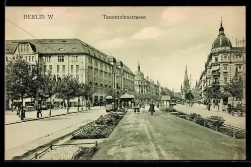 AK Berlin-Charlottenburg, Tauentzienstrasse, Strassenszene, historische Gebäude, Strassenbahn
