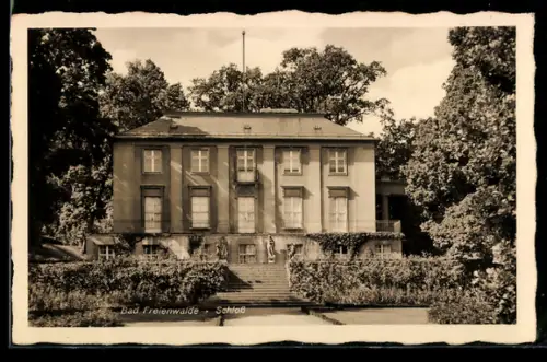 AK Bad Freienwalde, Das Schloss