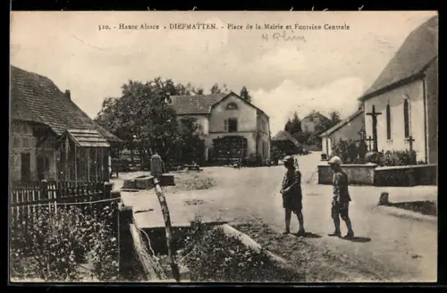 AK Diefmatten, Place de la Mairie et Fontaine Centrale