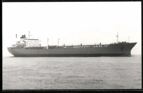 Fotografie Sowjetisches Tankschiff David Sikeiros in Fahrt