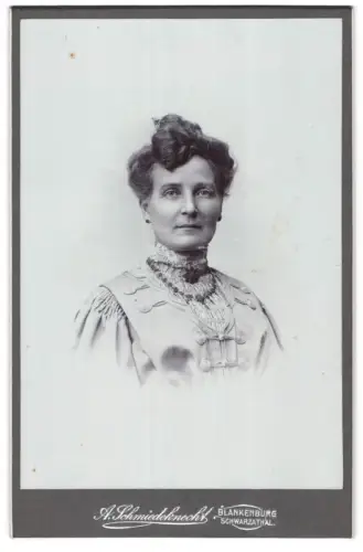 Fotografie A. Schmiedeknecht, Blankenburg, Schwarzathal, Porträt einer Dame