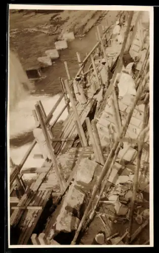 AK Assuan, Dam Construction