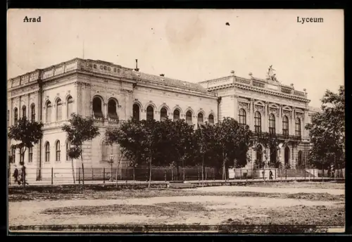 AK Arad, Lyceum