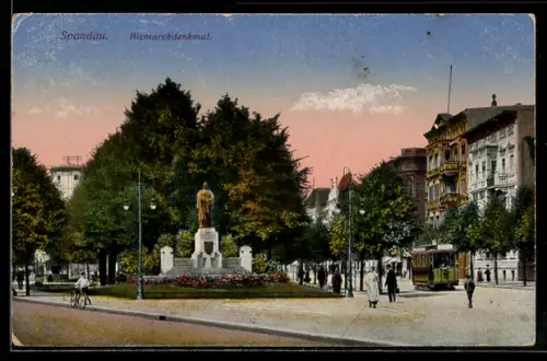 AK Spandau, Bismarckdenkmal mit Strassenbahn, Panorama