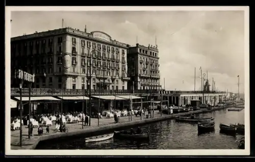 AK Napoli, S. Lucia, Vista del lungomare con hotel e ristoranti