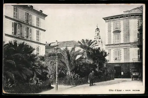 AK San Remo, Veduta del centro con edifici storici e giardino