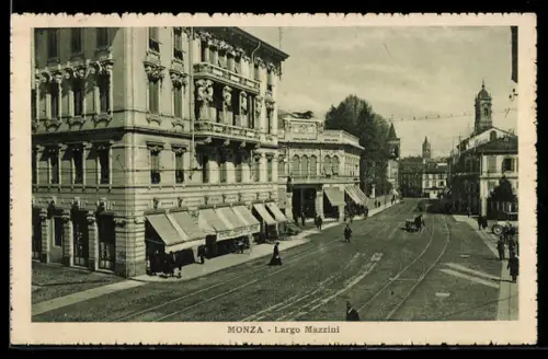 AK Monza, Largo Mazzini con palazzi storici