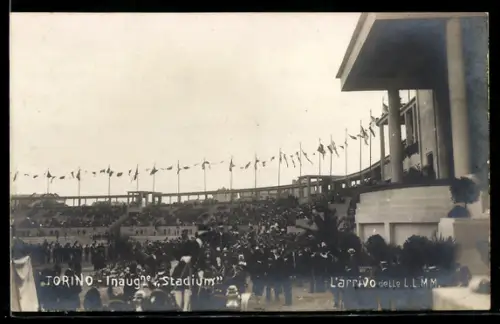 AK Torino, Inaugurazione Stadium, arrivo delle LL.MM