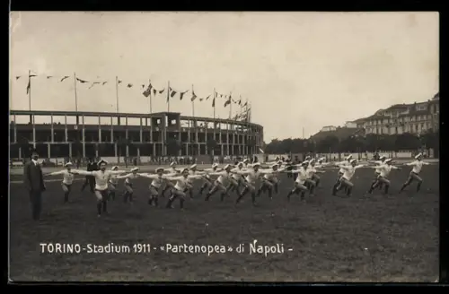 AK Torino, Stadium 1911, Partenopea di Napoli, esercizio ginnico sul campo
