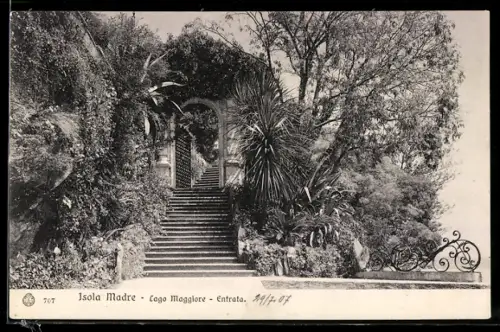 AK Isola Madre /Lago Maggiore, Entrata con scala circondata da vegetazione lussureggiante