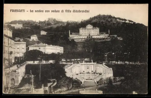 AK Frascati, La scalea con veduta di Villa Aldobrandini