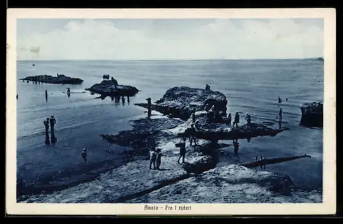 AK Anzio, Fra i ruderi