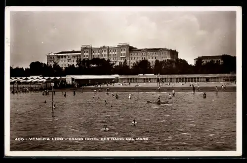 AK Venezia, Grand Hotel des Bains dal mare