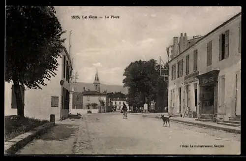 AK Le Gua, La Place
