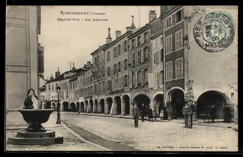 AK Remiremont /Vosges, Grande-Rue, Les Arcades