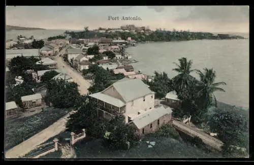 AK Port Antonio, Panoramablick auf Hafen und Küste