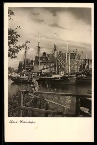 AK Lübeck, Holstenhafen mit Segelschiff